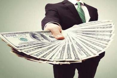 “小年”荔枝开卖：头茬价格逼近百元，电商玩出“预售”新花样（2026/04/08）